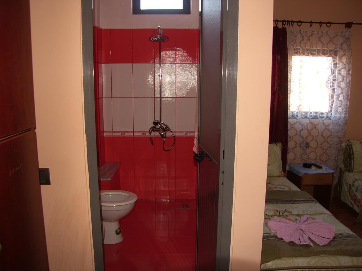 Shkodra Hotel Buitenkant foto