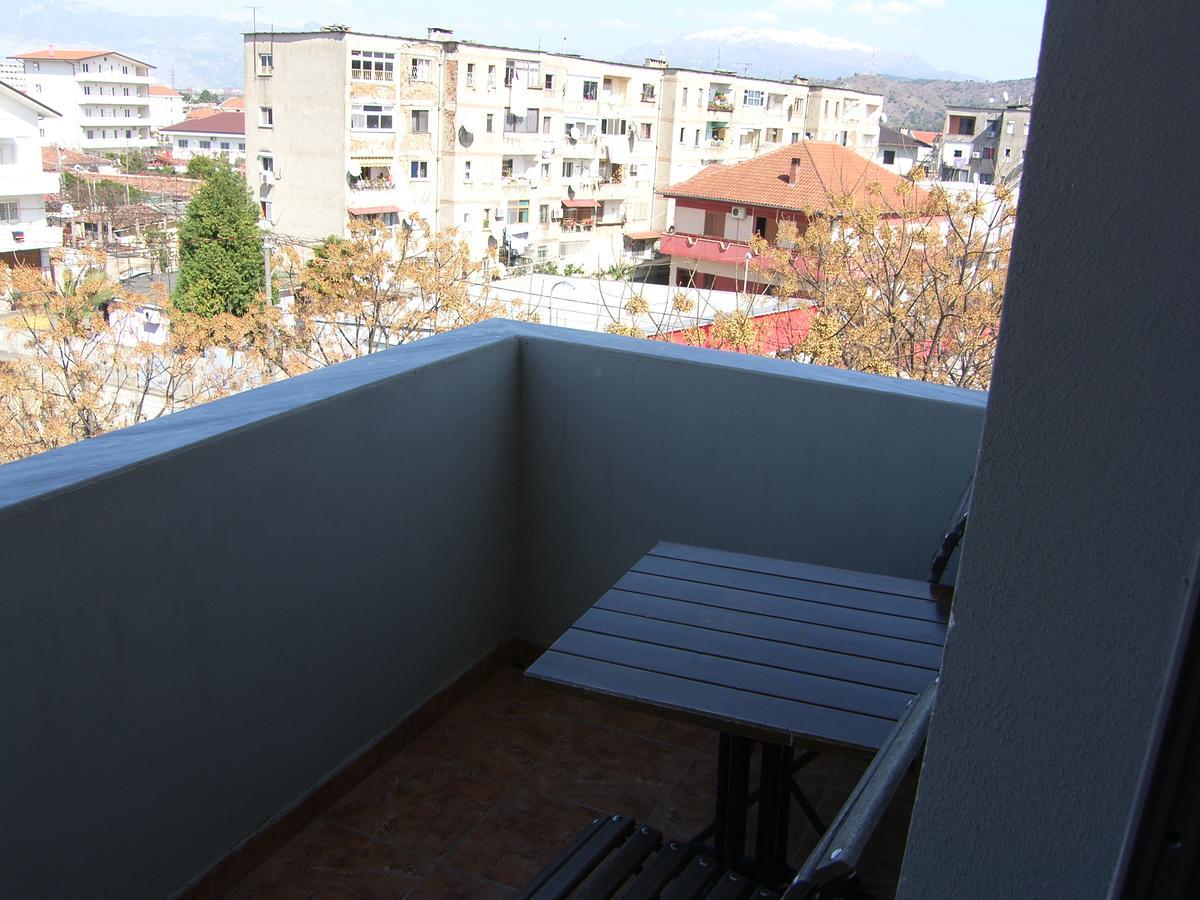 Shkodra Hotel Buitenkant foto