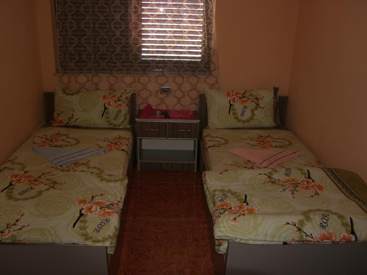 Shkodra Hotel Buitenkant foto