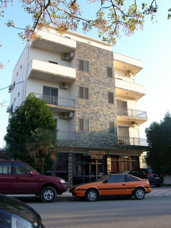 Shkodra Hotel Buitenkant foto